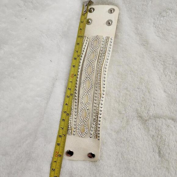 White/Silver Studded Crystal Leather Cuff - Picture 5 of 7